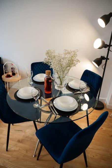 2 Bed Apt In Leeds City Centre Buitenkant foto