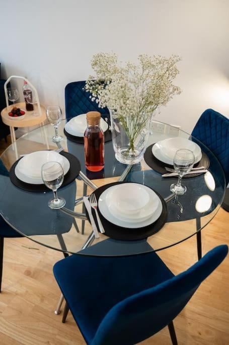 2 Bed Apt In Leeds City Centre Buitenkant foto