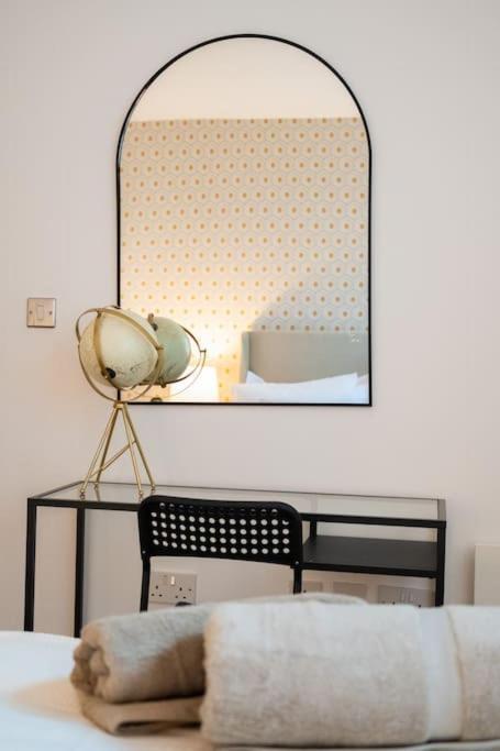 2 Bed Apt In Leeds City Centre Buitenkant foto
