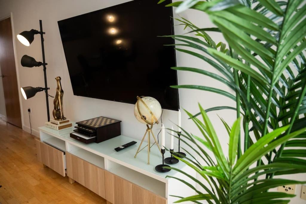 2 Bed Apt In Leeds City Centre Buitenkant foto