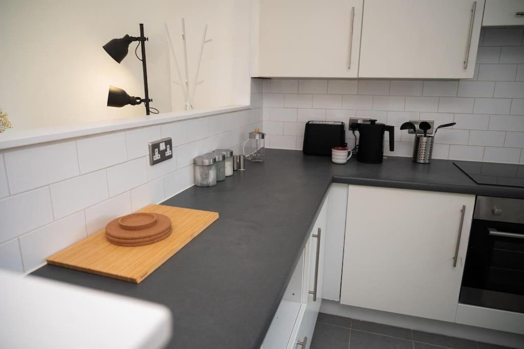 2 Bed Apt In Leeds City Centre Buitenkant foto